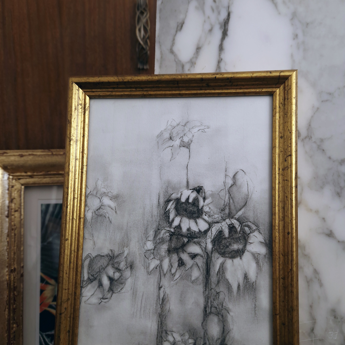 Dibujo a carbón sobre papel 'Claroscuro de girasoles'' (VENDIDA)
